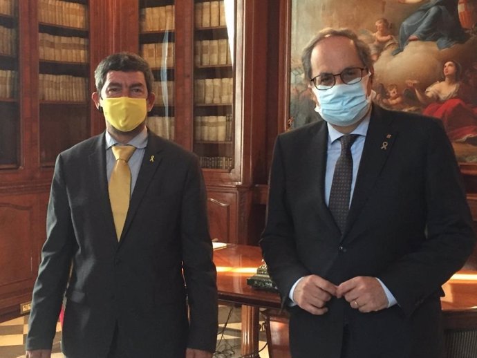El presidente de la Cámara de Barcelona, Joan Canadell, y el expresidente de la Generalitat Quim Torra.
