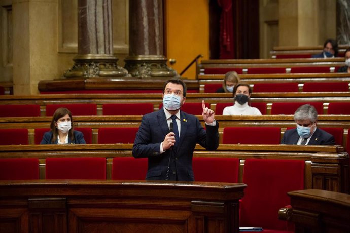 El vicepresidente de la Generalitat, Pere Aragones, interviene durante la sesión ordinaria del Pleno del Parlament, en Barcelona (España), a 18 de noviembre de 2020. La sesión de este miércoles ha tratado, entre otros asuntos, sobre la gestión de la pan