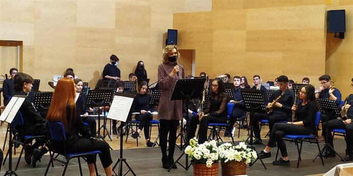La delegada de Educación y Deporte de la Junta de Andalucía en Córdoba, Inmaculada Troncoso, clausura el ciclo de actuaciones celebradas en el Conservatorio Profesional de Música 'Músico Ziryab'