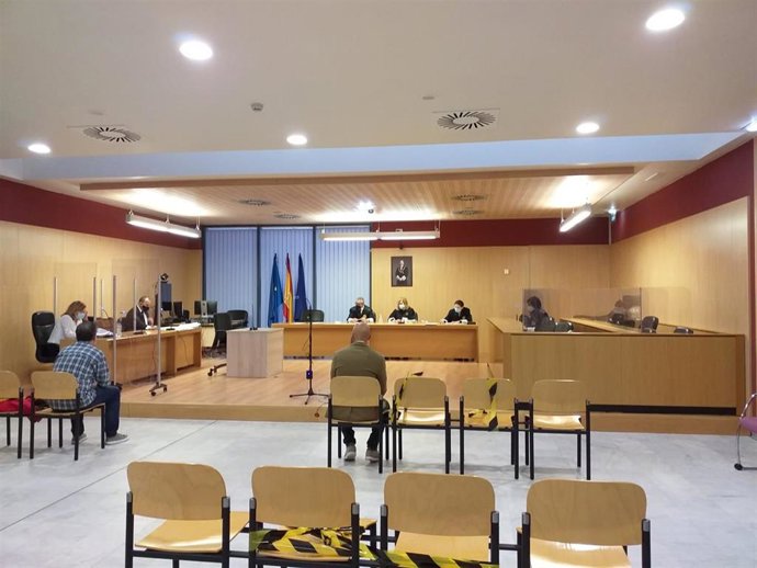 Juicio contra dos acusados por una agresión mutua, en Gijón