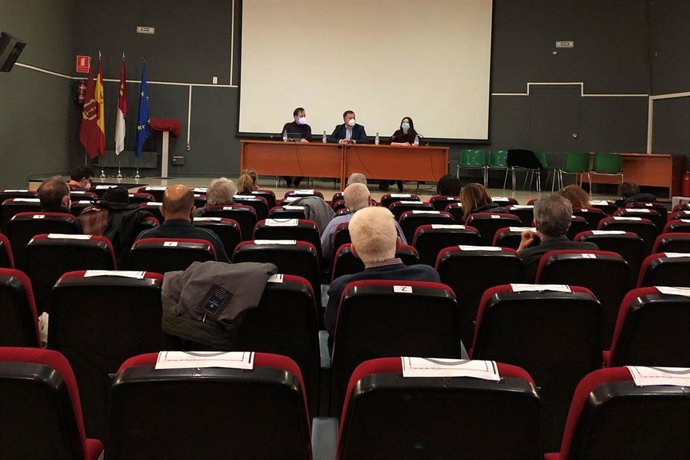 Presentación del proyecto a la Asociación de Vecinos de Cuenca.