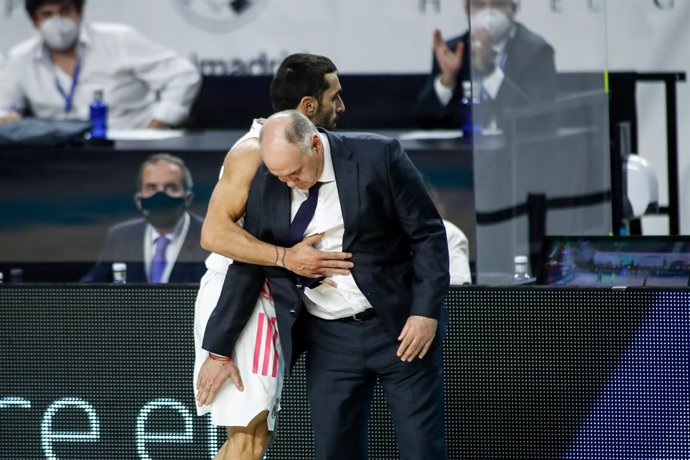 Laso despide a Campazzo en su último partido