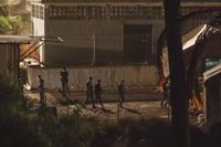 El traslado de 30 inmigrantes de Canarias a Sevilla eleva a casi 2.000 los enviados a la Península desde enero