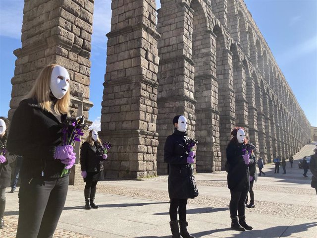 Imagen de uno de los actos en rechazo a la violencia de género celebrado en Segovia.
