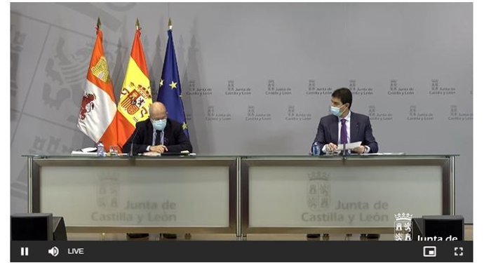 Captura de la comparecencia on line del vicepresidente y portavoz de la Junta y del consejero de la Presidencia (D).