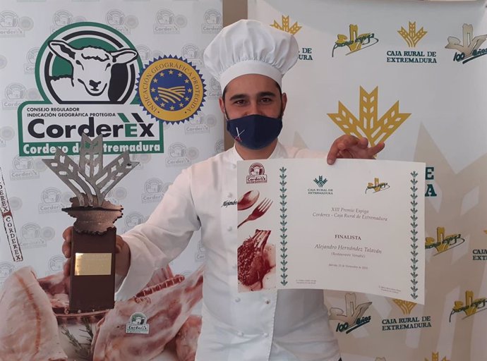 COMUNICADO: El chef Alejandro Hernández gana el XIII Premio Espiga Corderex-Caja Rural de Extremadura