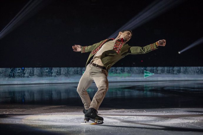 El patinador español Javier Fernández, durante su espectáculo 'Revolution on Ice'.
