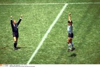 El genio Maradona ya da 'Gracias a la pelota'