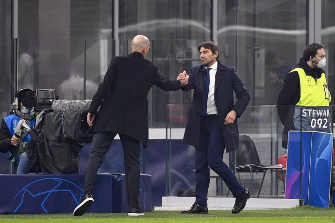 Zinedine Zidane y Antonio Conte