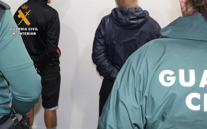 Rdo. Nota De Prensa Guardia Civil (Detenidos Cuatro Jovenes Por Una Tentativa De Robo Con Intimidación En Una Vivienda De Maliaño)