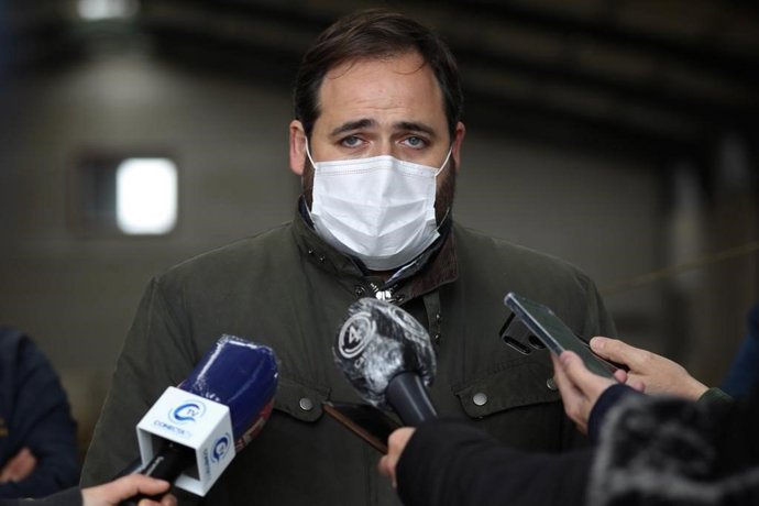 El presidente del PP de C-LM, Paco Núñez, en una visita a Villarrobledo