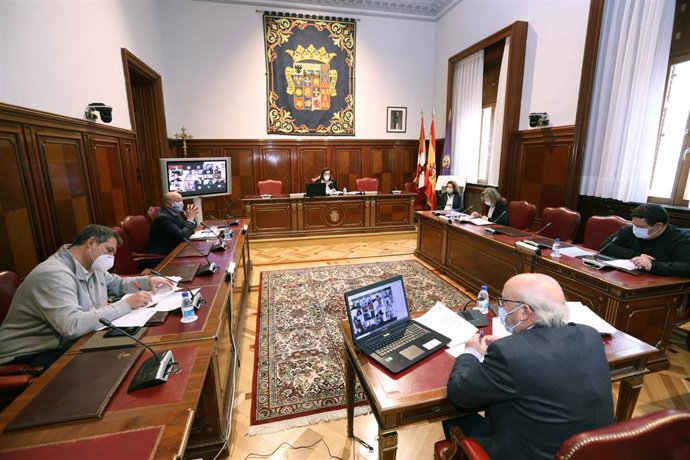 Imagen del pleno semipresencial del mes de noviembre de la Diputación de Palencia.