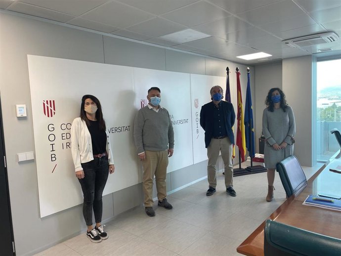 El conseller de Educación, Universidad e Investigación, Martí March, tras la reunión.