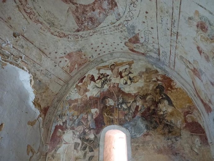 Pinturas murales en las iglesias de origen románico de Restiello y Santa María de las Villas, situadas en el concejo de Grado.