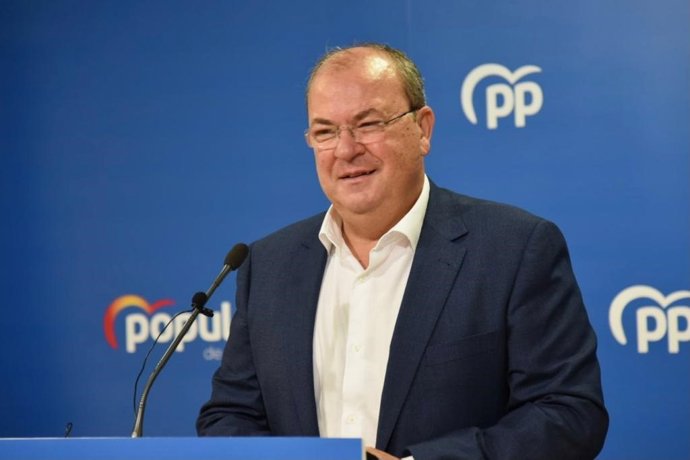 El presidente del PP extremeny, José Antonio Monago, en una roda de premsa.