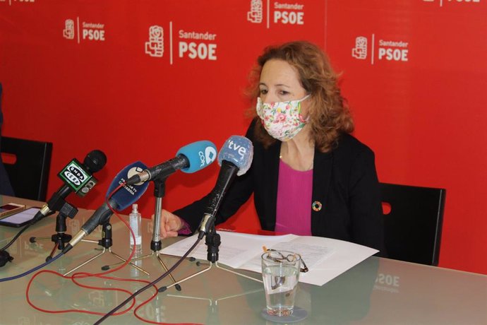 La secretaria de Política Institucional del PSOE de Cantabria y senadora Isabel Fernández