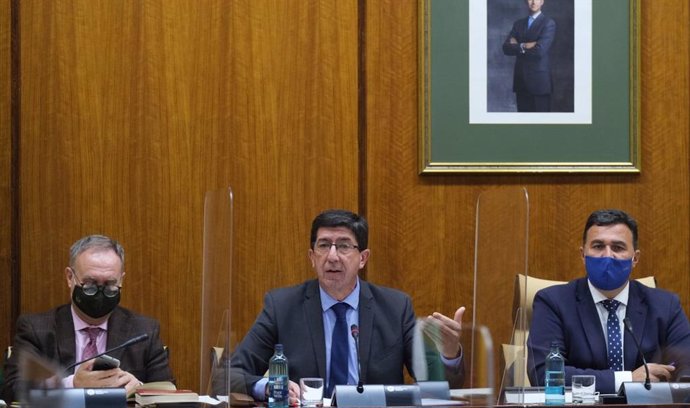 El vicepresidente de la Junta de Andalucía y consejero de Turismo, Regeneración, Justicia y Administración Local, Juan Marín, comparece en comisión parlamentaria.