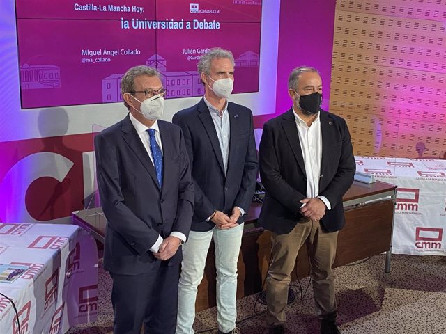 Los candidatos al Rectorado de la UCLM Miguel Ángel Collado y Julián Garde en el debate protagonizado en CMM Radio.