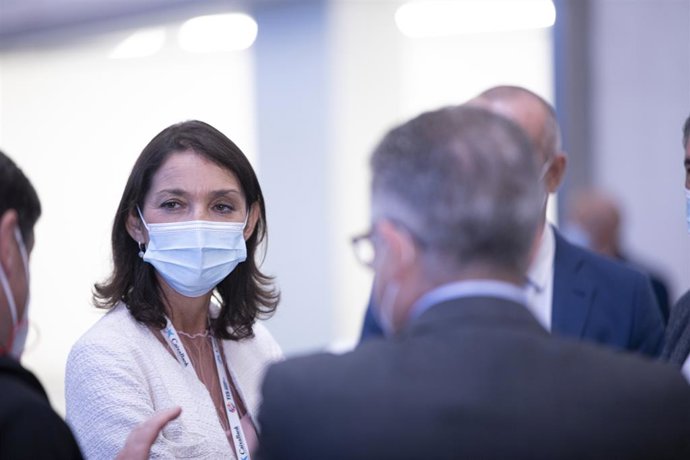 La ministra de Industria, Comercio y Turismo, Reyes Maroto,  tras  asistir a la gala de entrega de los premios Tourism Innovation Awards. En el Palacio de Exposiciones y Congresos. En Sevilla (Andalucía, España), a 26 de noviembre de 2020.