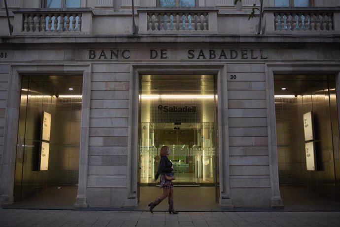 Sede histórica del Banc Sabadell en Sabadell, Barcelona, Catalunya (España), a 17 de noviembre de 2020