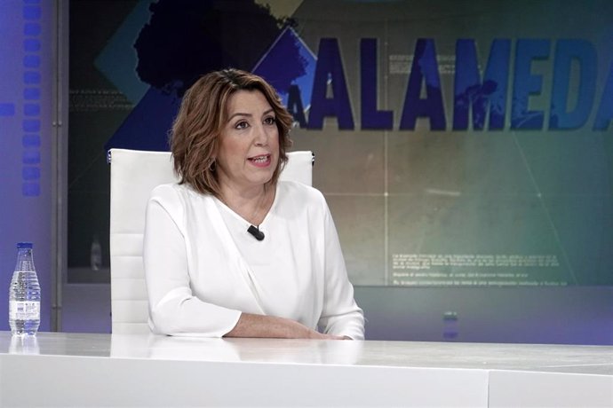 La secretaria general del PSOE de Andalucía y presidenta del Grupo Socialista en el Parlamento andaluz, Susana Díaz, en una entrevista en el programa 'La Alameda' en 101 Tv.