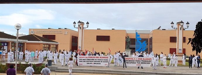 Protesta en el hospital del Aljarafe