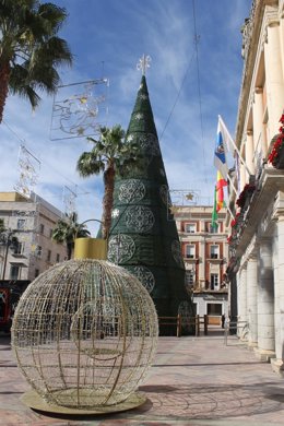 Árbol de Navidad en la Plaza de la Constitución.