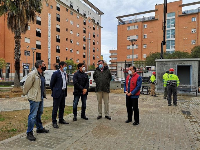 Visita a la nueva actuación en La Rosaleda