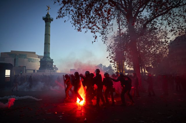 Tensión en Francia por la ley que prohíbe grabar a policías