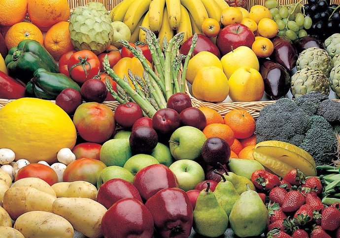 Imagen de archivo de frutas y hortalizas, sector que el BBVA identifica como fortaleza de las exportaciones andaluzas. 