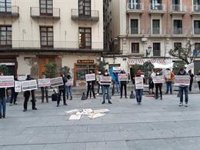 El sector del ocio nocturno acampará "de inmediato" ante el Palau de la Generalitat si Sanidad no autoriza su reapertura