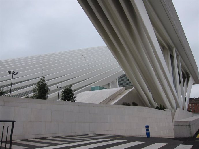 Palacio de Congresos y Exposiciones de Oviedo, edificio Calatrava.