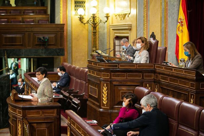La ministra de Asuntos Exteriores, UE y Cooperación, Arancha González Laya, explica en el Congreso el proyecto de Presupuestos Generales del Estado (PGE) 2021 para su departamento.