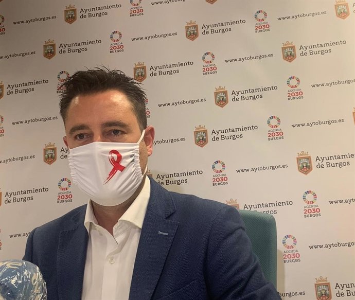 Captura de la rueda de prensa online del alcalde de Burgos este martes.