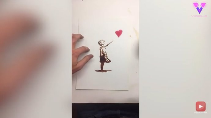 Este talentoso artista se ha hecho popular en internet por sus increíbles retratos hechos con tinta de café