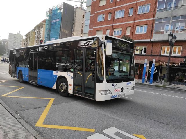 Autobús urbano, transporte público en Oviedo, TUA