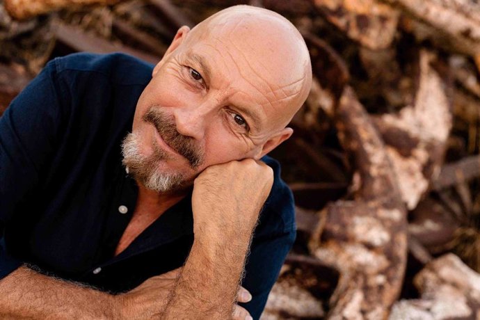 Javier Ruibal, compositor, cantante y guitarrista