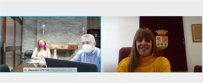 Gallardo reunida con El Bosque