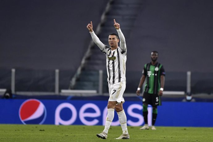 Cristiano Ronaldo celebra un gol con la Juventus en la Serie A 2020-2021
