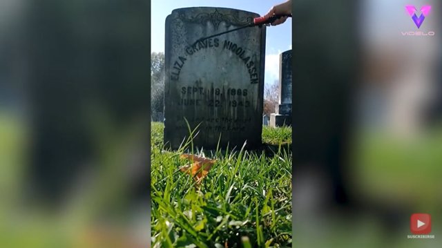 Una mujer se hace viral limpiando lápidas olvidadas en un cementerio de Bedford, Virginia