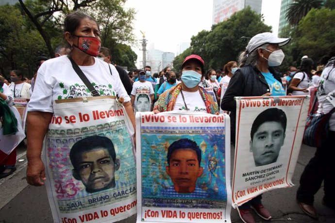 Protesta por la desaparición de los 43 'normalistas' de Ayotzinapa, México.