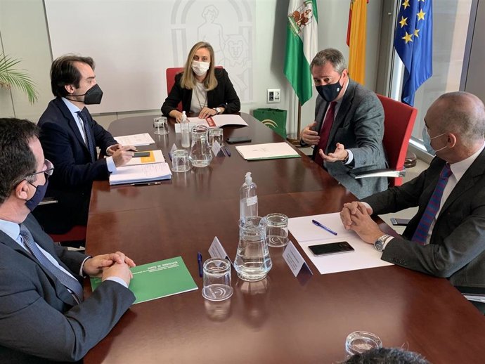 Reunión sobre el PMUS, con Espadas y Carazo