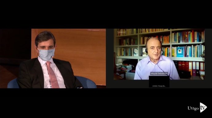 El exministro Miguel Sebastián durante el coloquio virtual