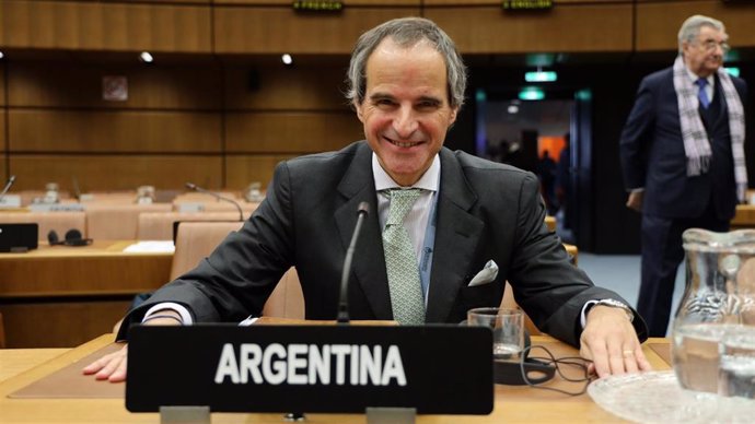 El Embajador de Argentina en Austria, Rafael Mariano Grossi, ha sido elegido nuevo director general de la Organización Internacional de la Energía Atómica. Sustituirá a Yukiya Amano, fallecido en julio de 2019.