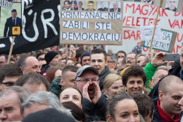 Manifestació contra l'assassinat del periodista d'investigació Ján Kuciak i la corrupció del sistema judicial.