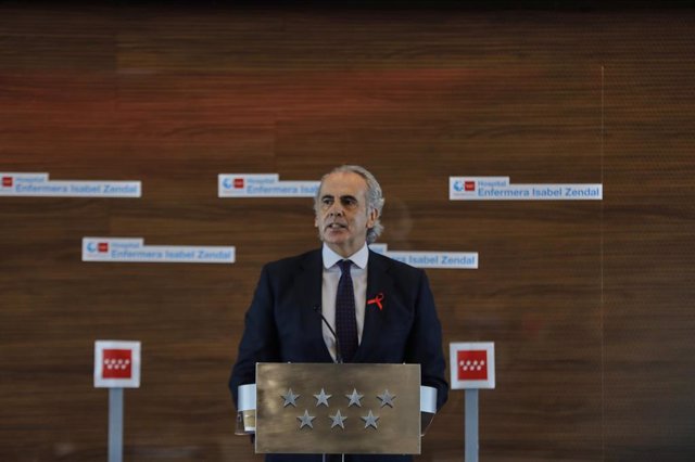 El consejero de Sanidad de la Comunidad de Madrid, Enrique Ruiz Escudero, durante la Inauguración del Hospital Isabel Zendal, nuevo recurso de la sanidad pública madrileña, en Madrid (España), a 1 de diciembre de 2020.