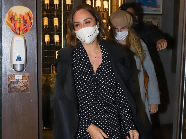 Tamara Falcó, espectacular con un traje de lunares de Carolina Herrera