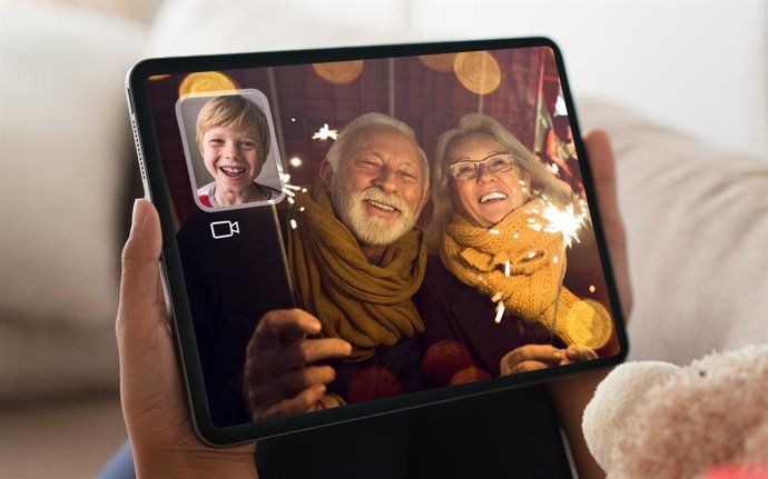 Orange regala datos móviles ilimitados a sus clientes en su campaña de Navidad