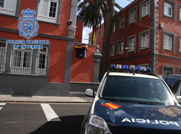 Sucesos.- Detenidos dos hombres por robar cableado de alumbrado público en La Laguna (Tenerife)