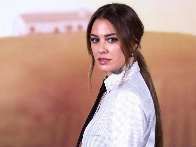 Blanca Suárez ha presentado, al lado de Javier Rey, la película en la que se enamoraron, "El verano que vivimos"